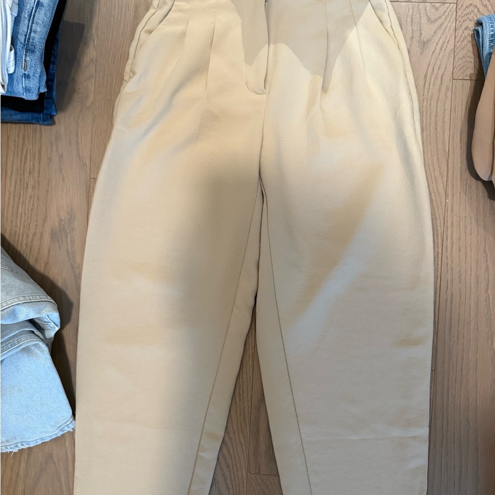 Aritzia effortless pants cropped beige